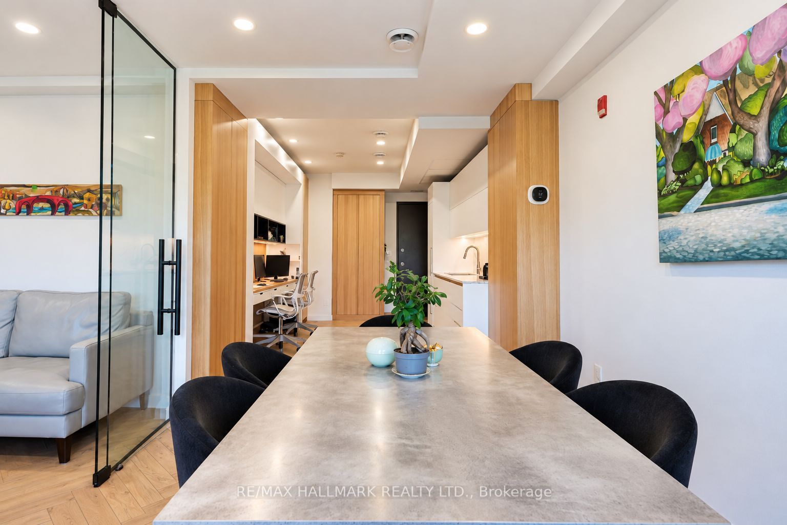 Listing photo