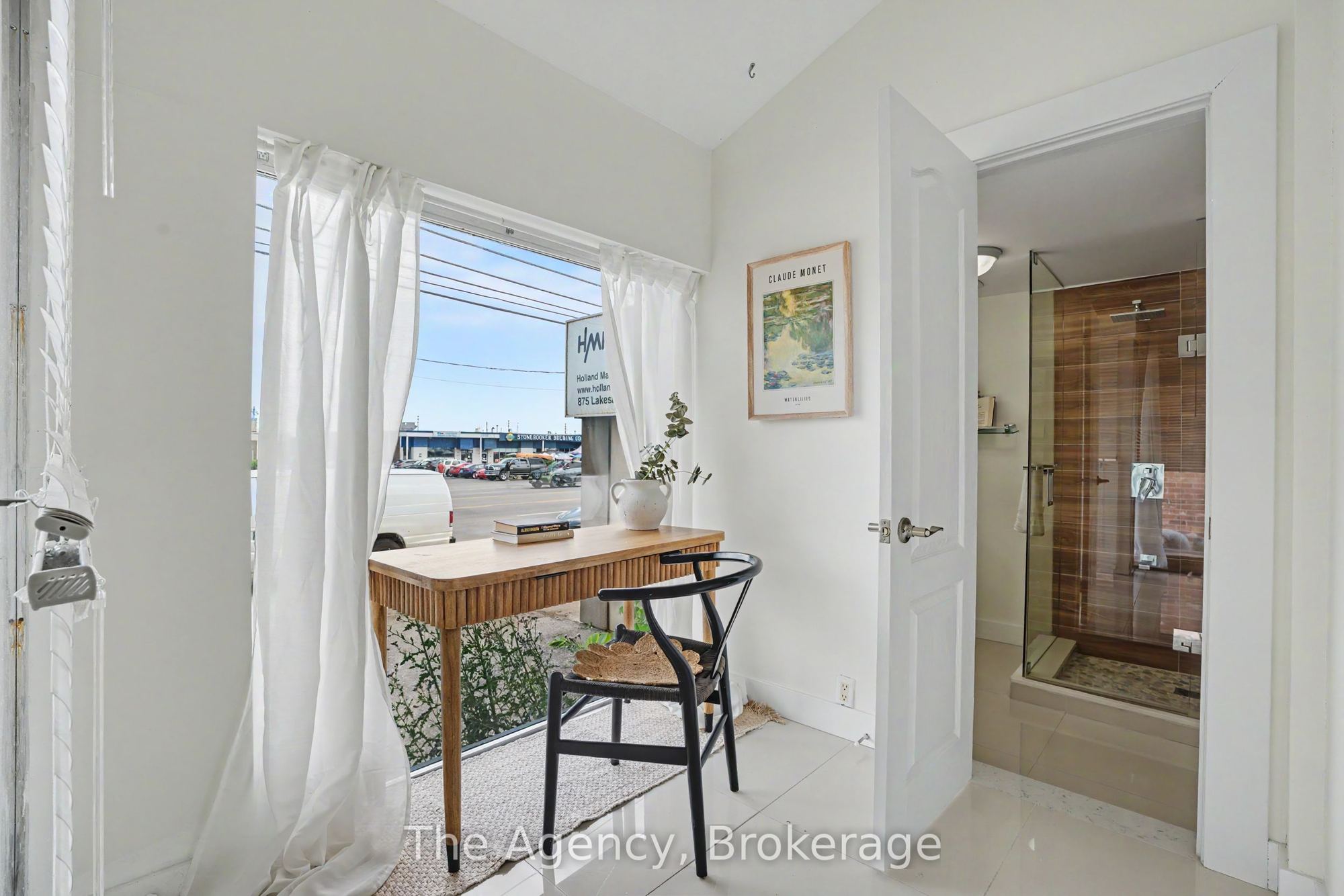 Listing photo