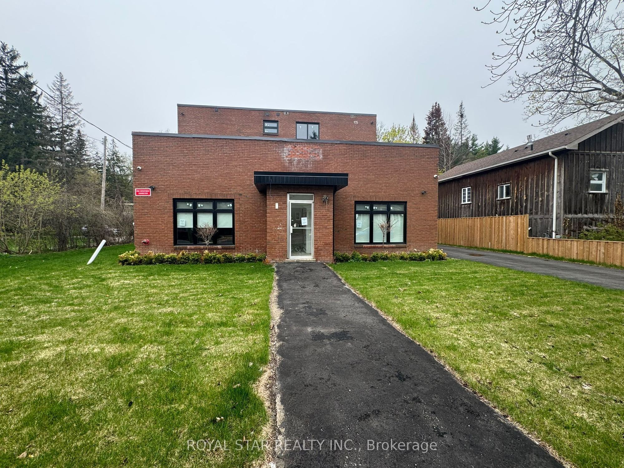 Listing photo