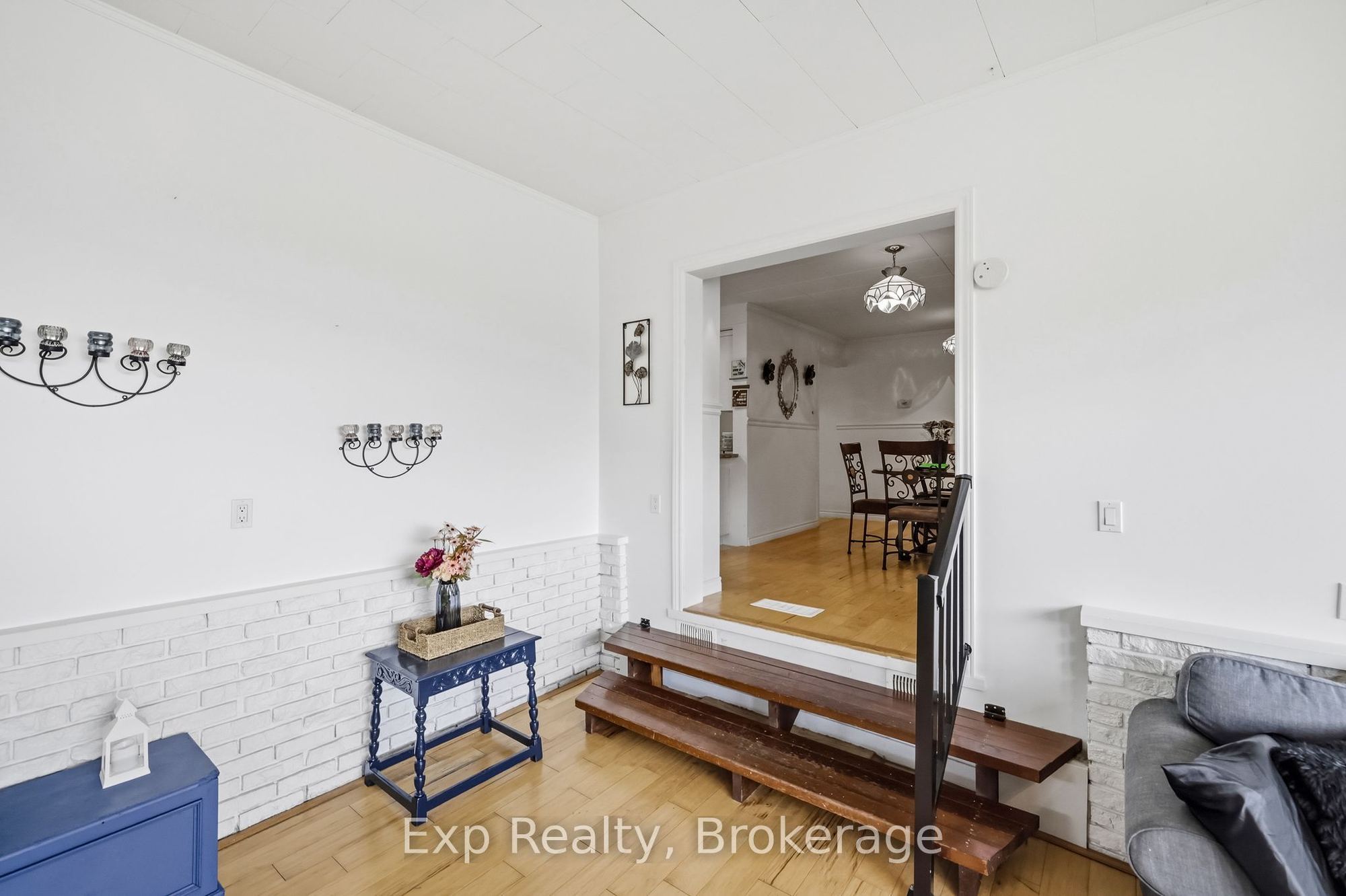 Listing photo