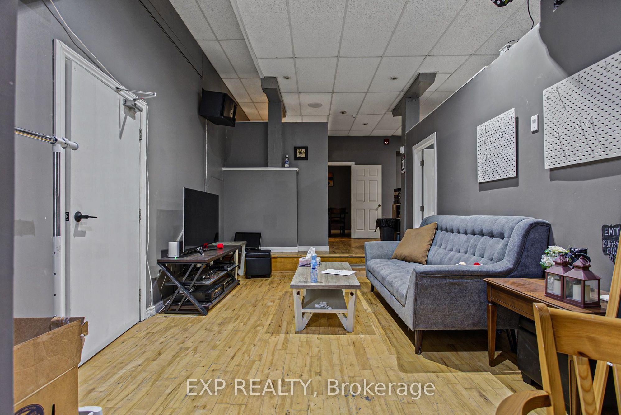 Listing photo