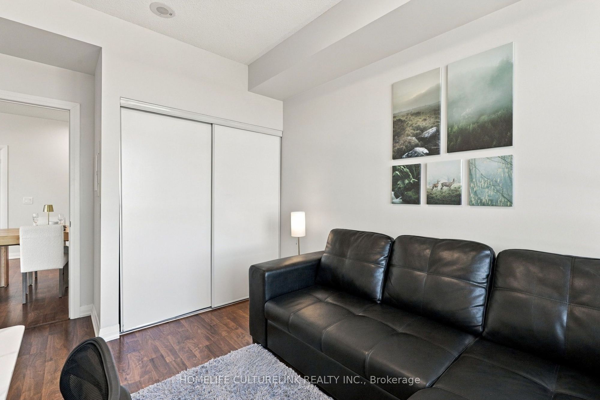 Listing photo