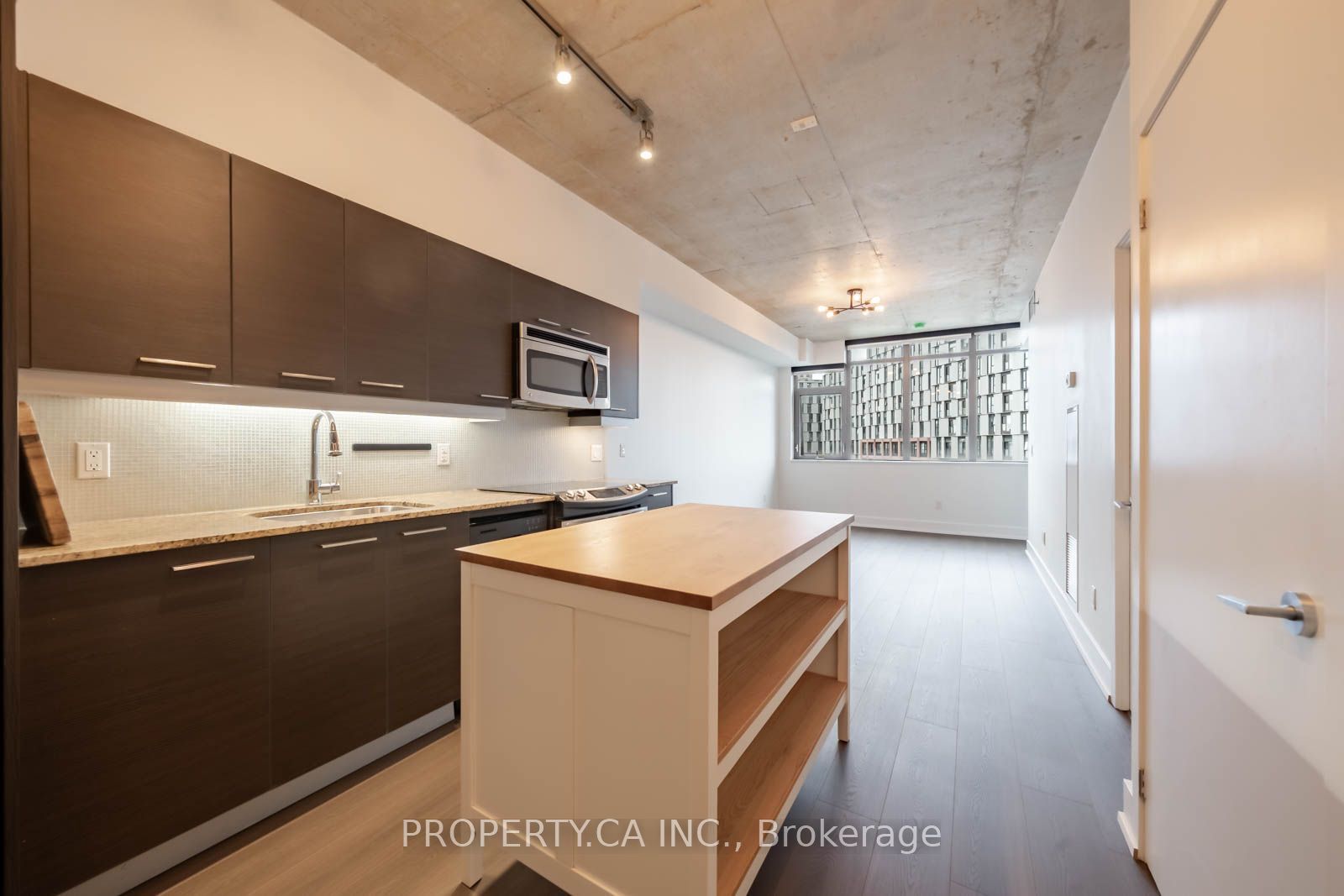 Listing photo