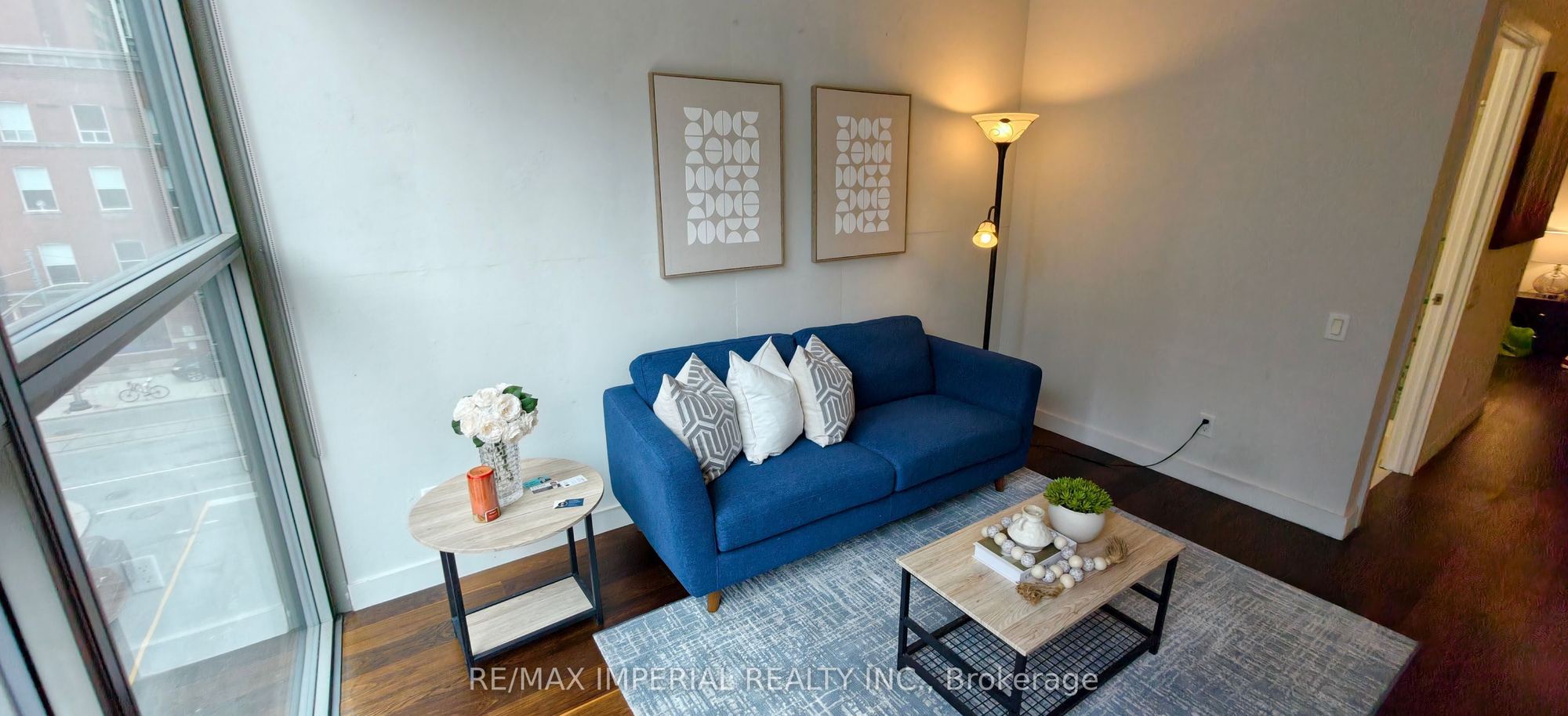 Listing photo