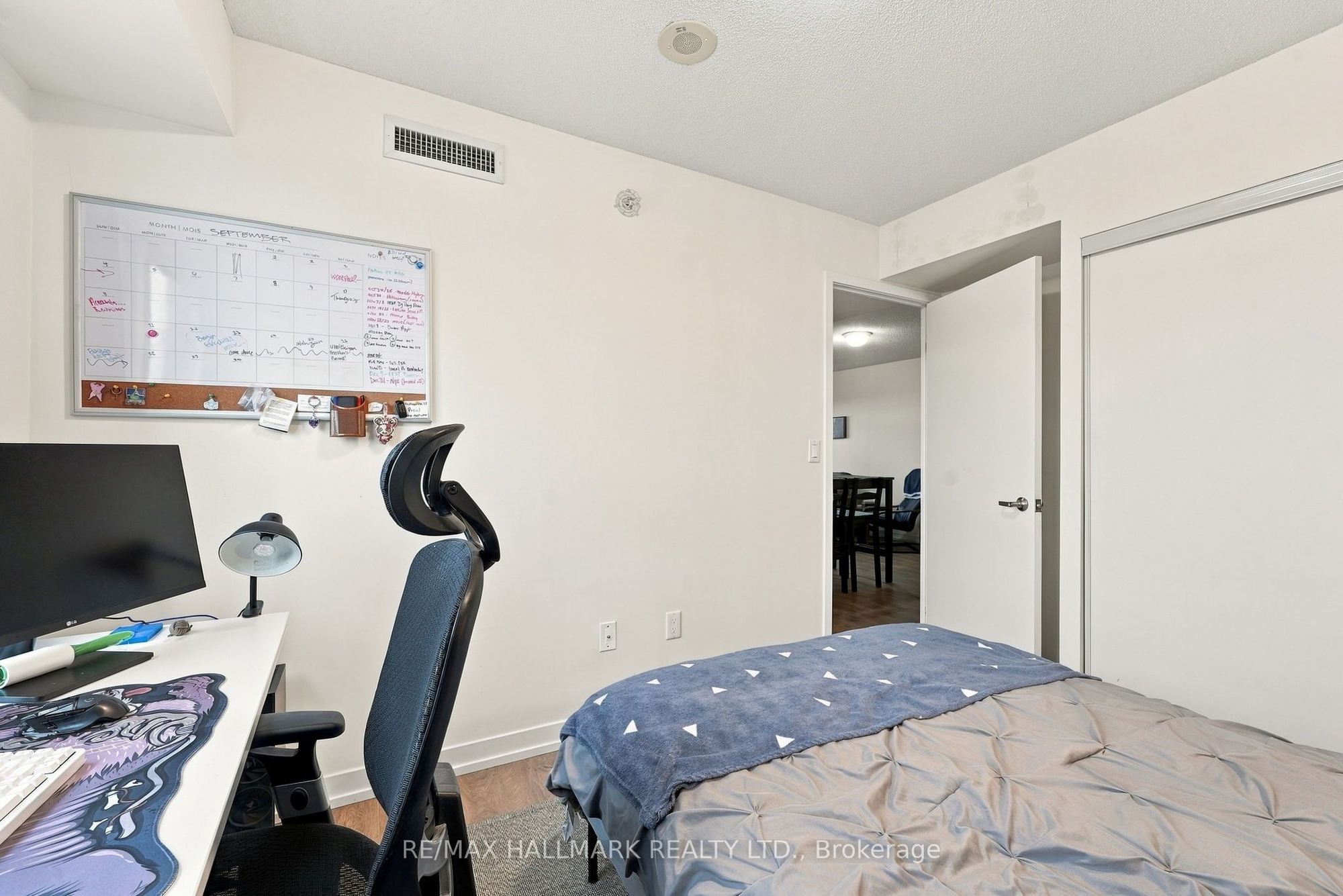 Listing photo