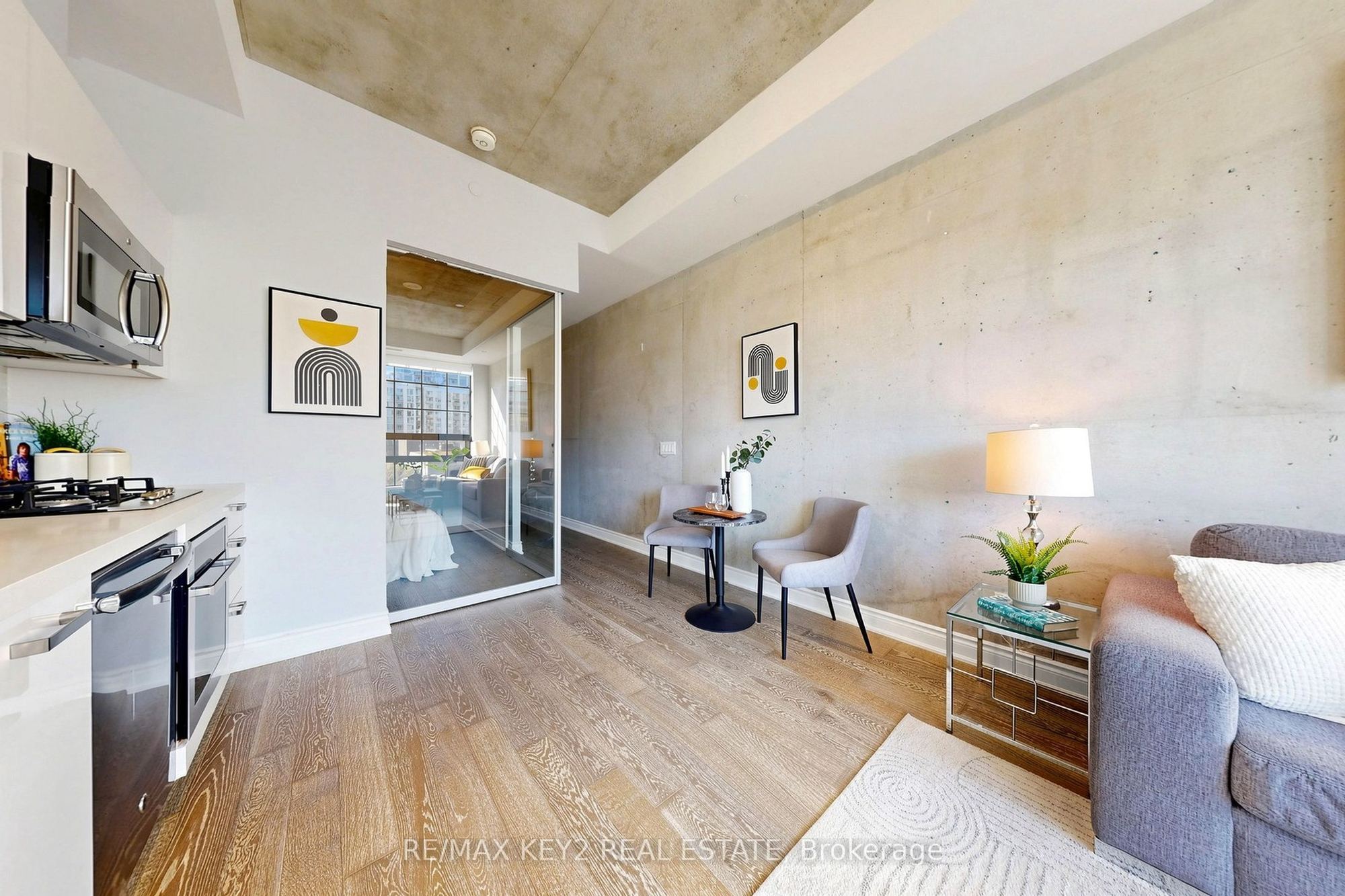 Listing photo