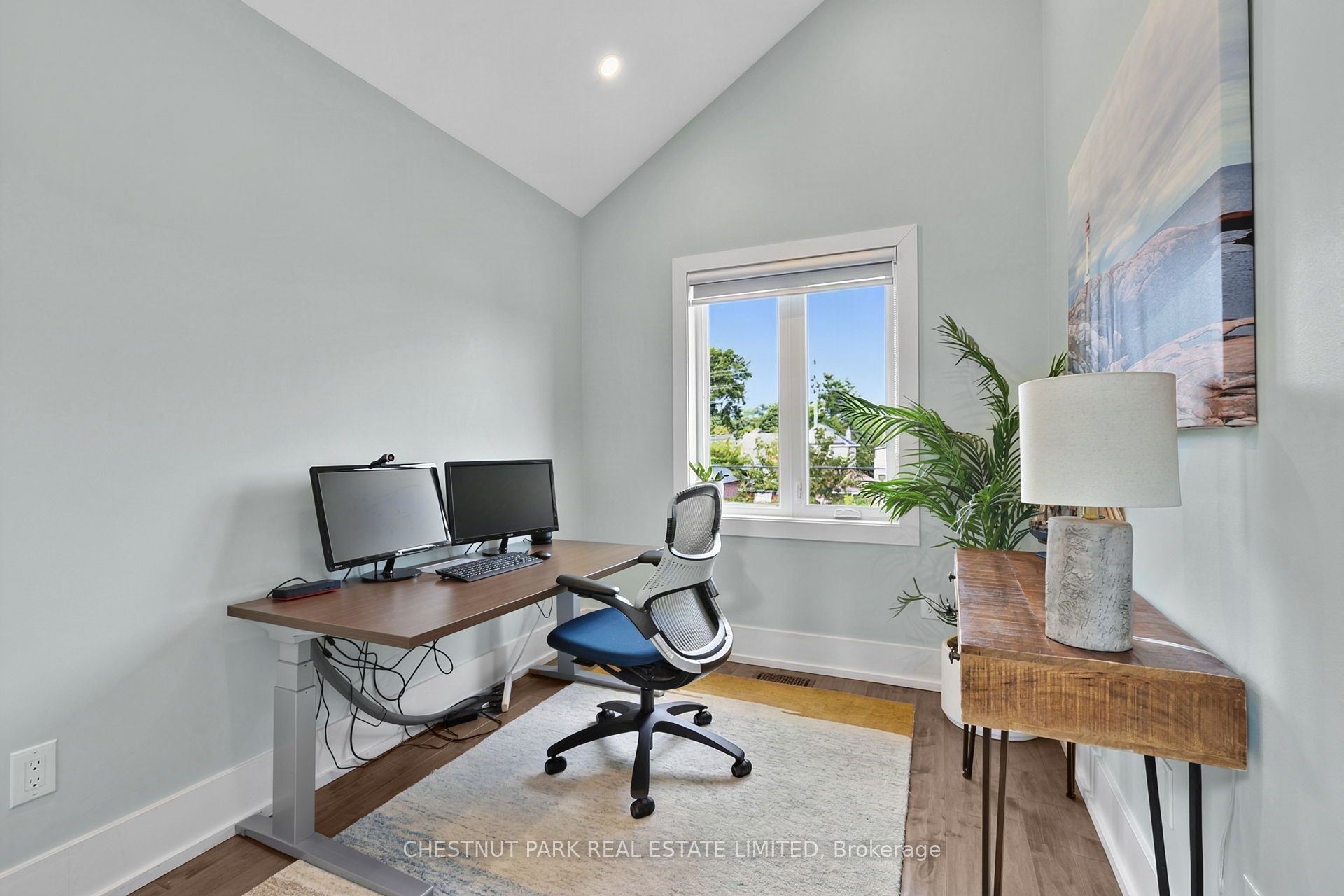Listing photo