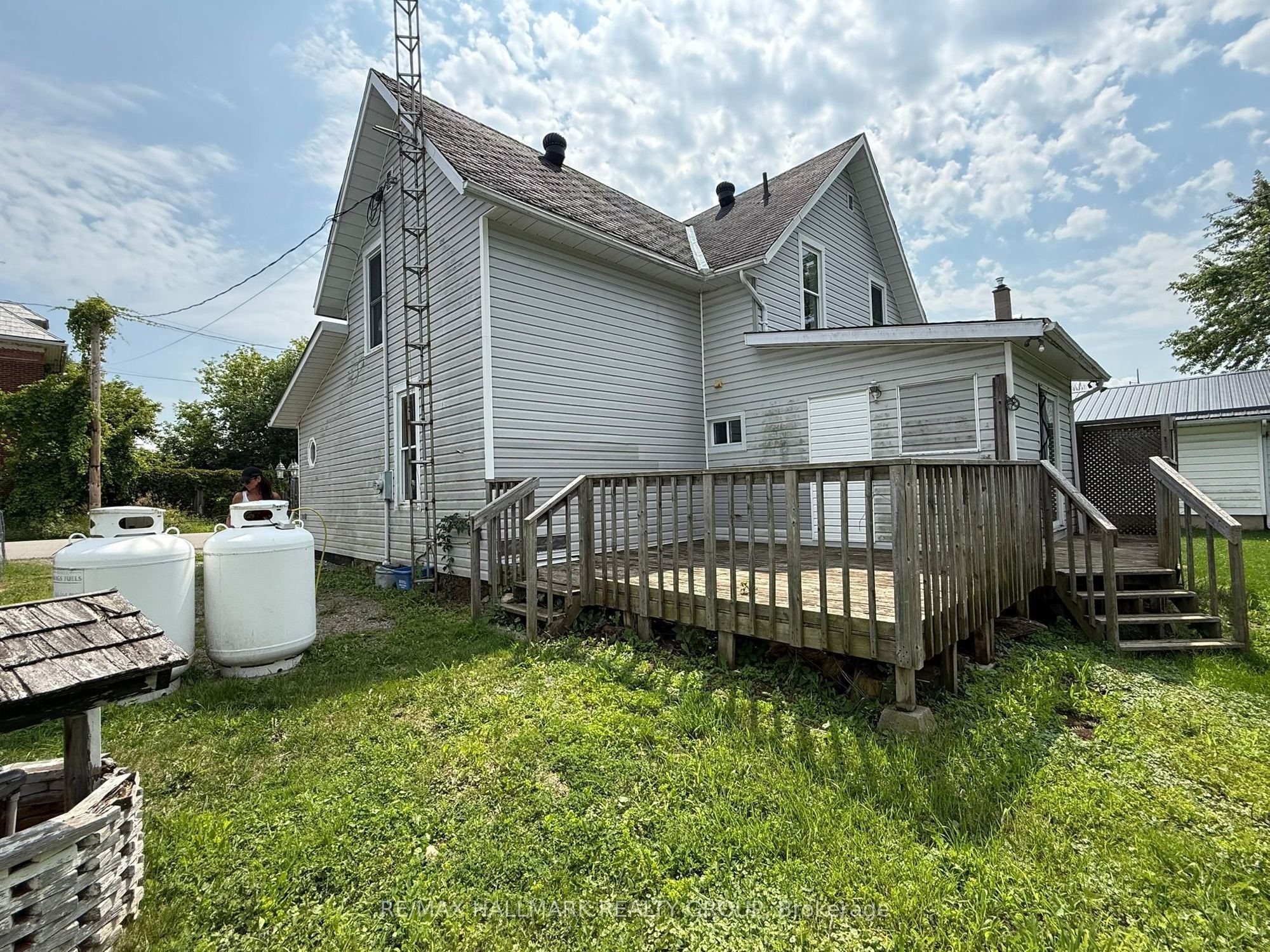 Listing photo