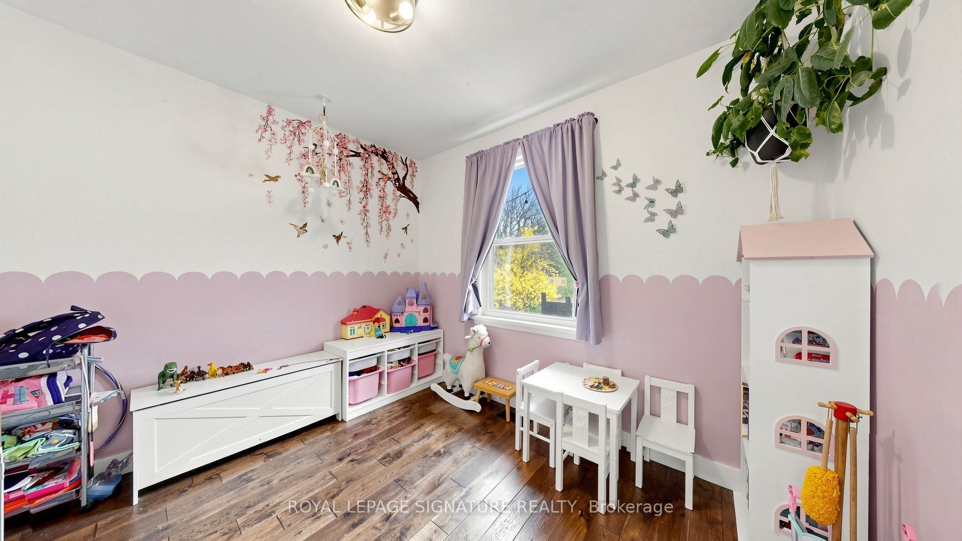 Listing photo