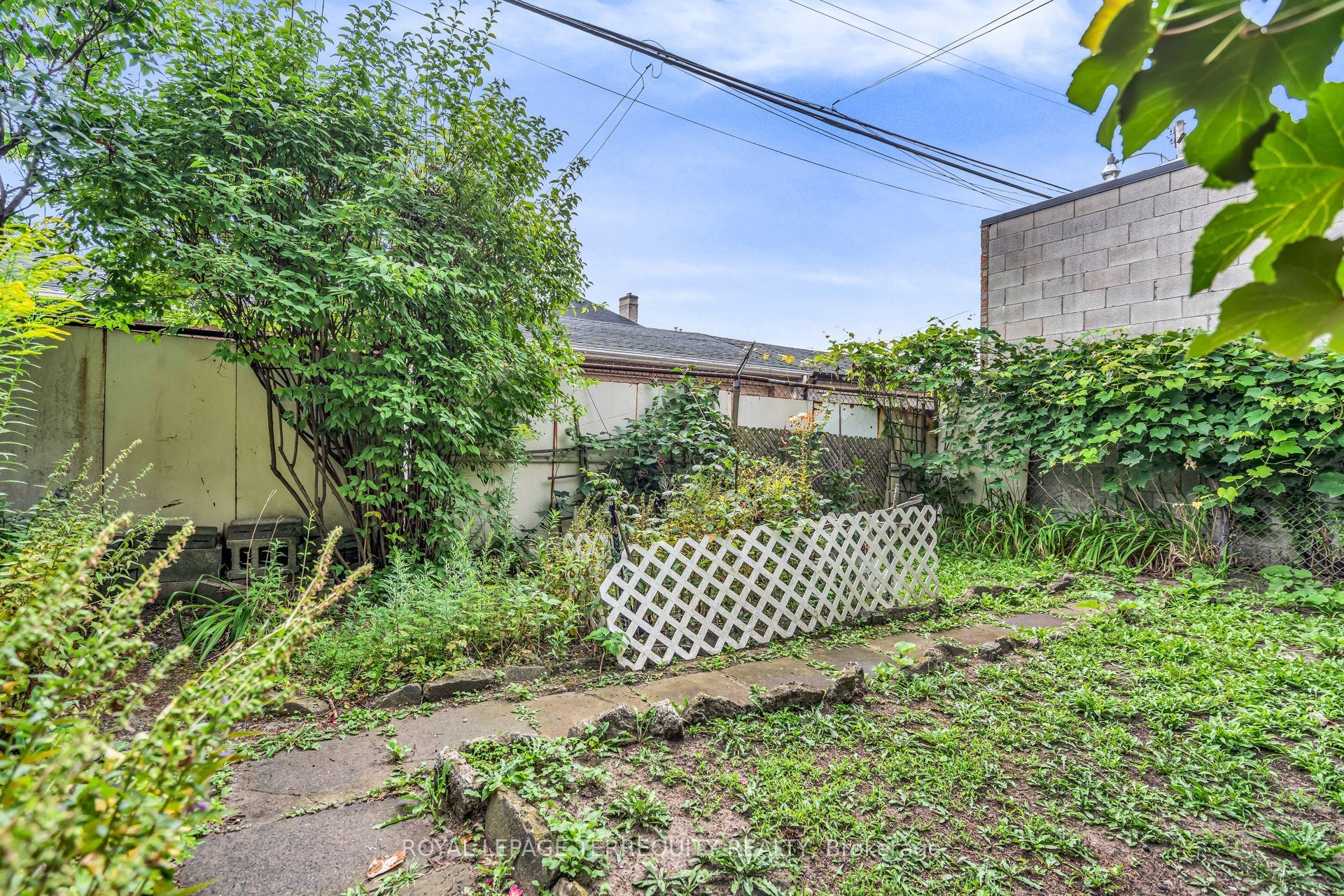 Listing photo