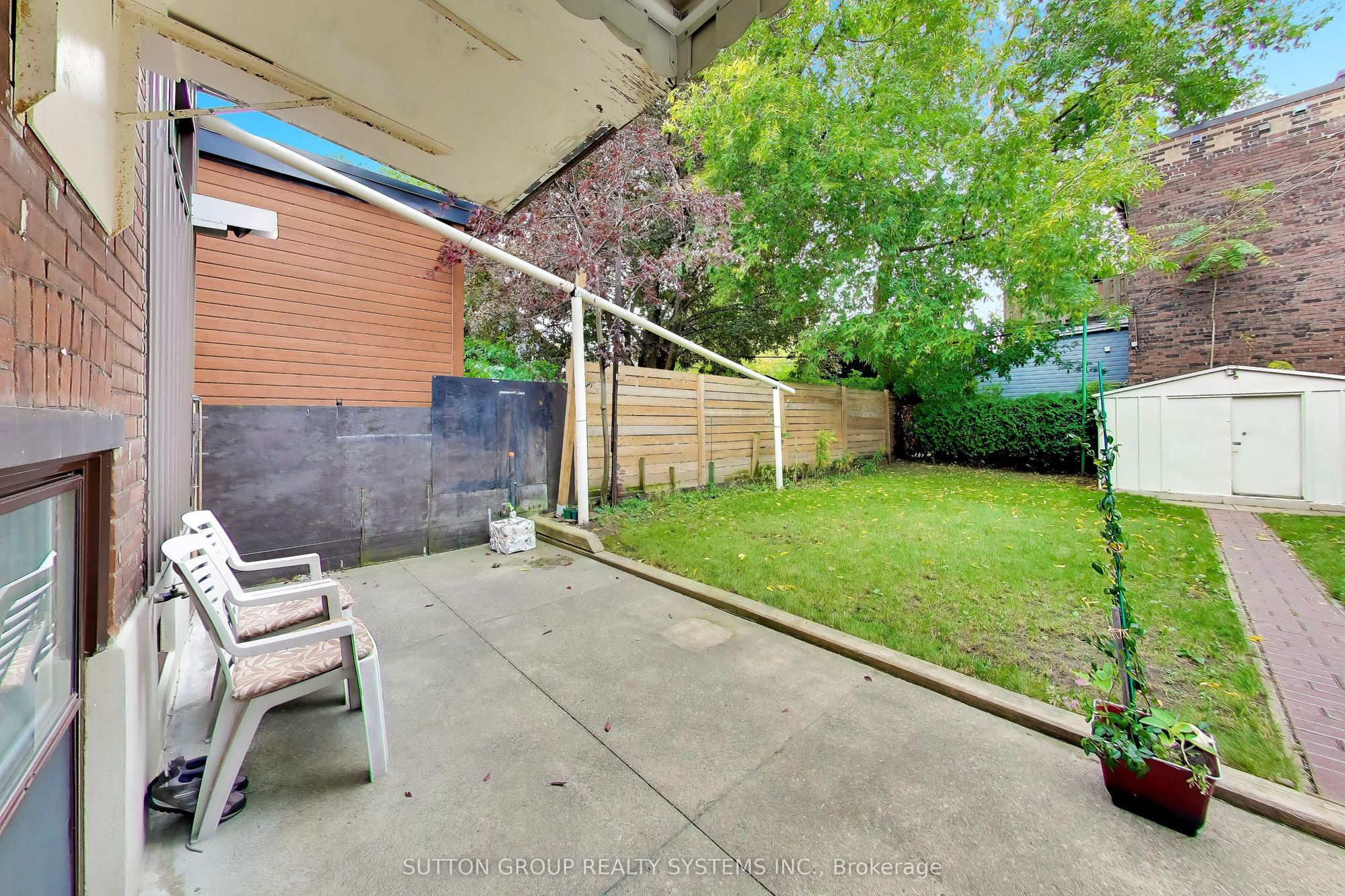 Listing photo