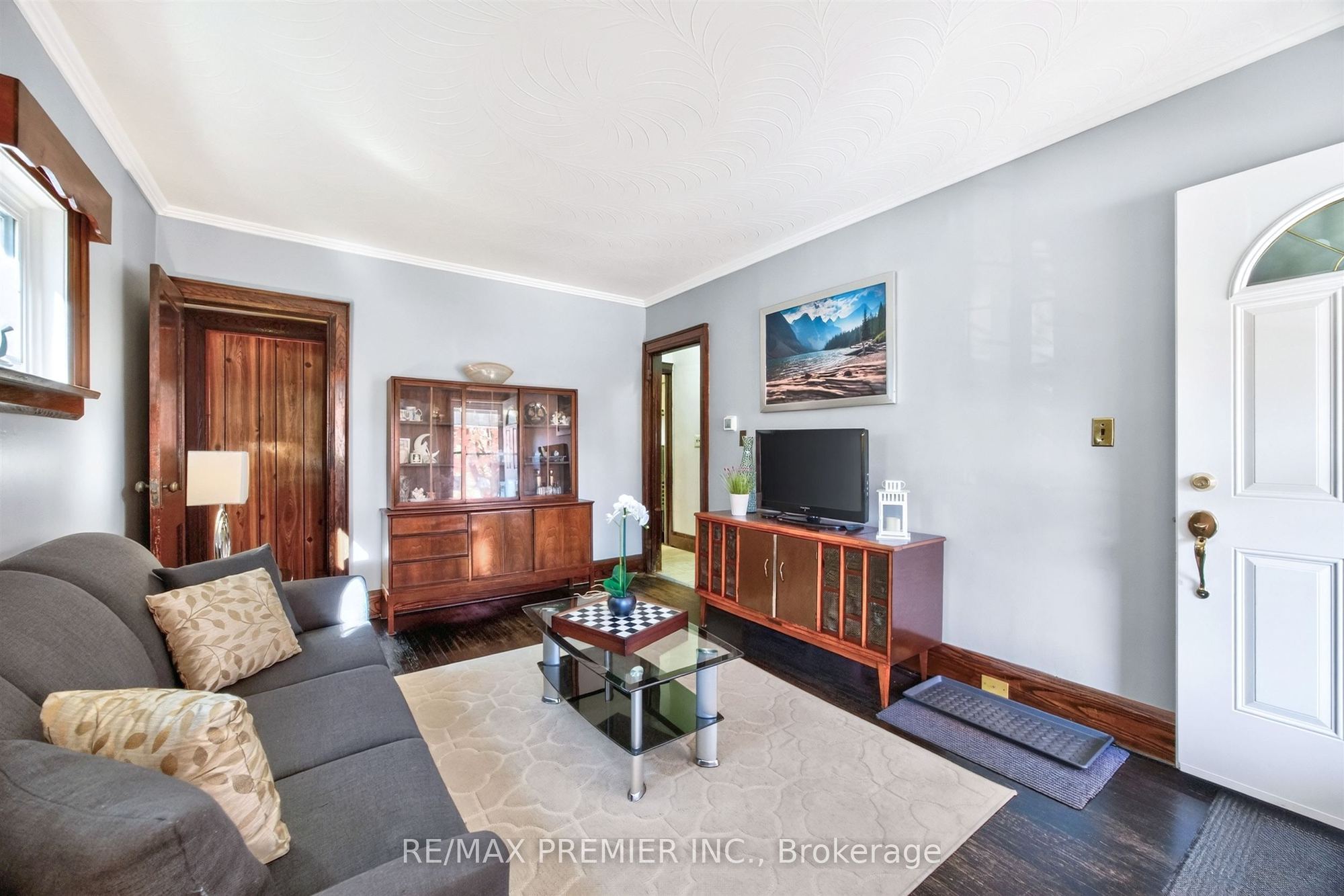Listing photo