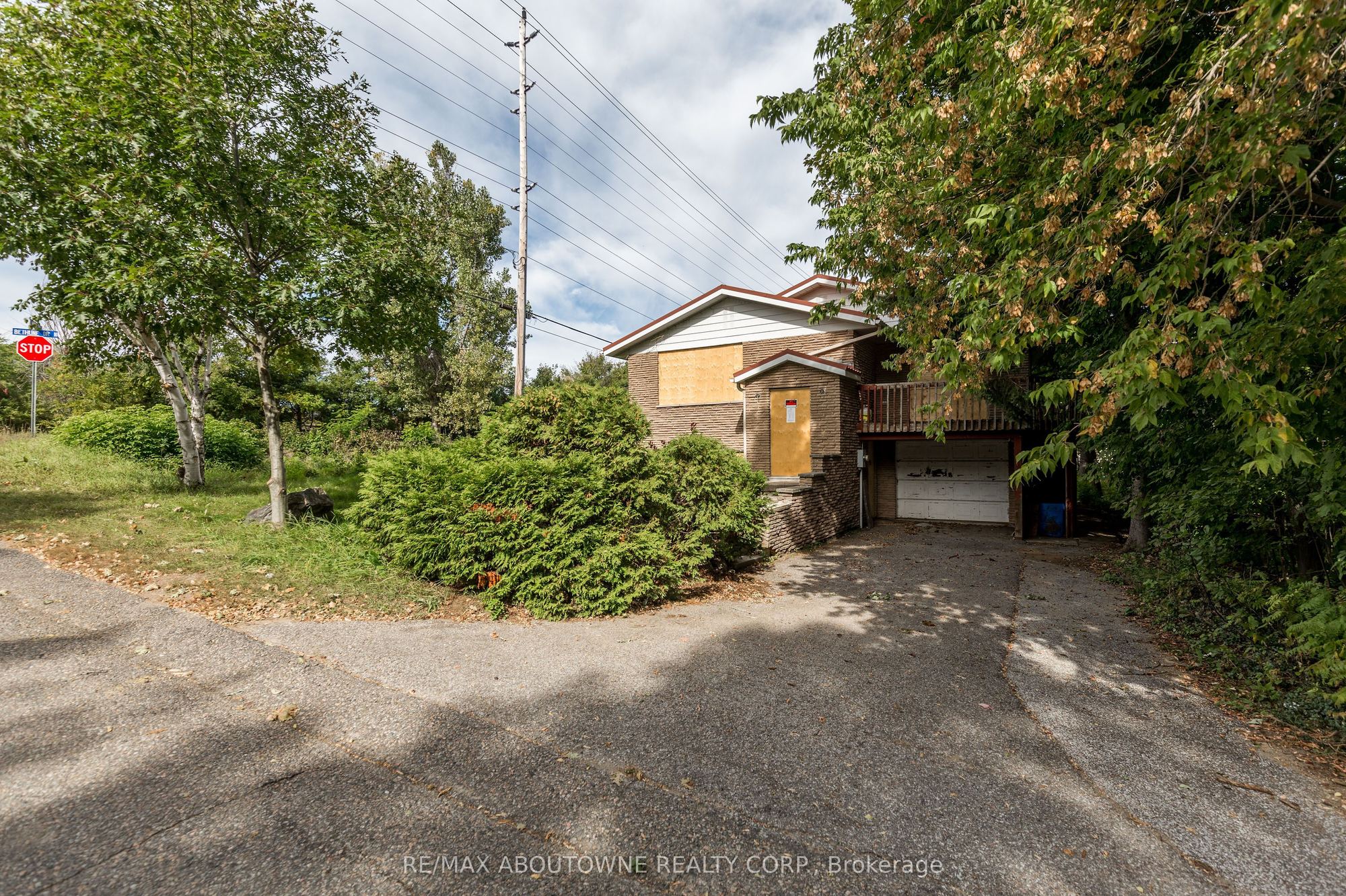 Listing photo