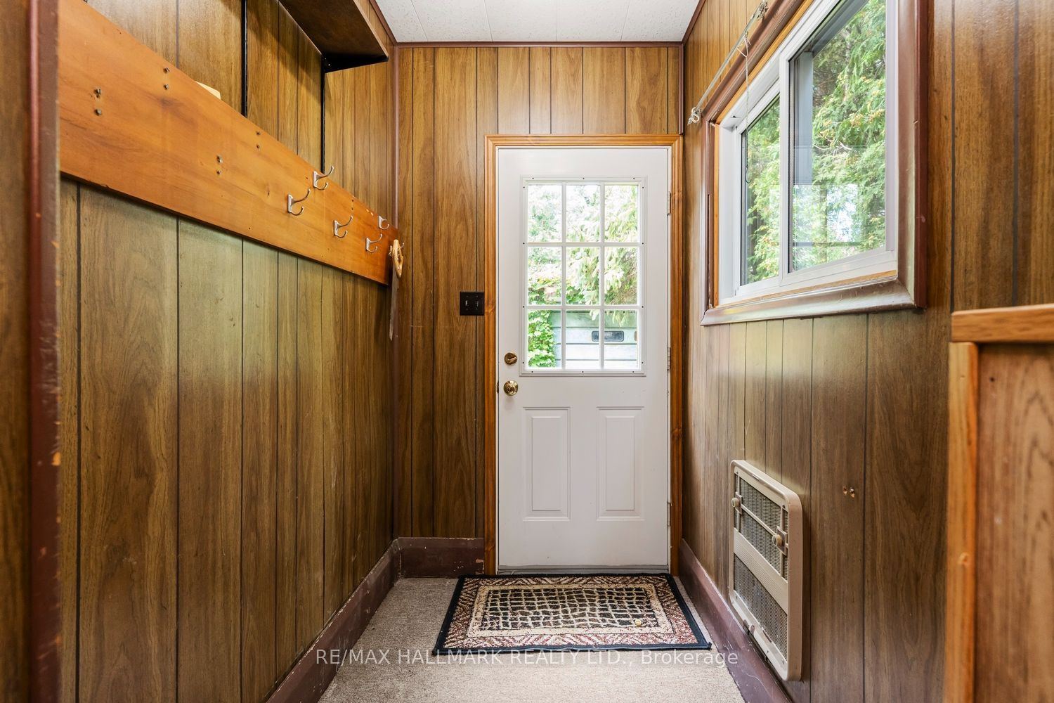 Listing photo