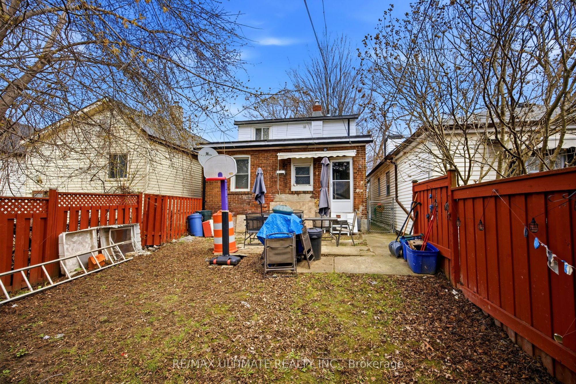 Listing photo