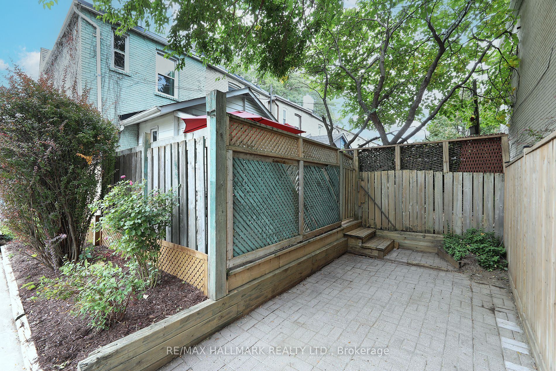 Listing photo