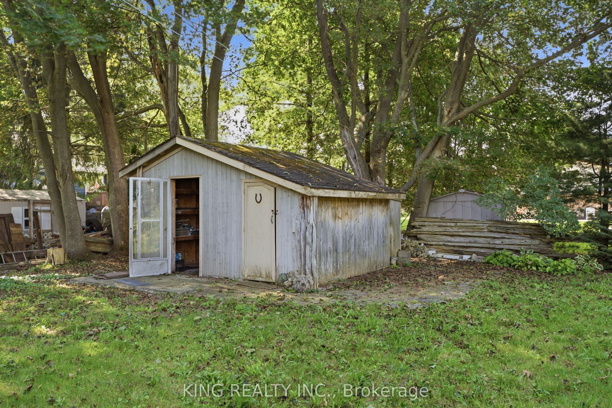 Listing photo