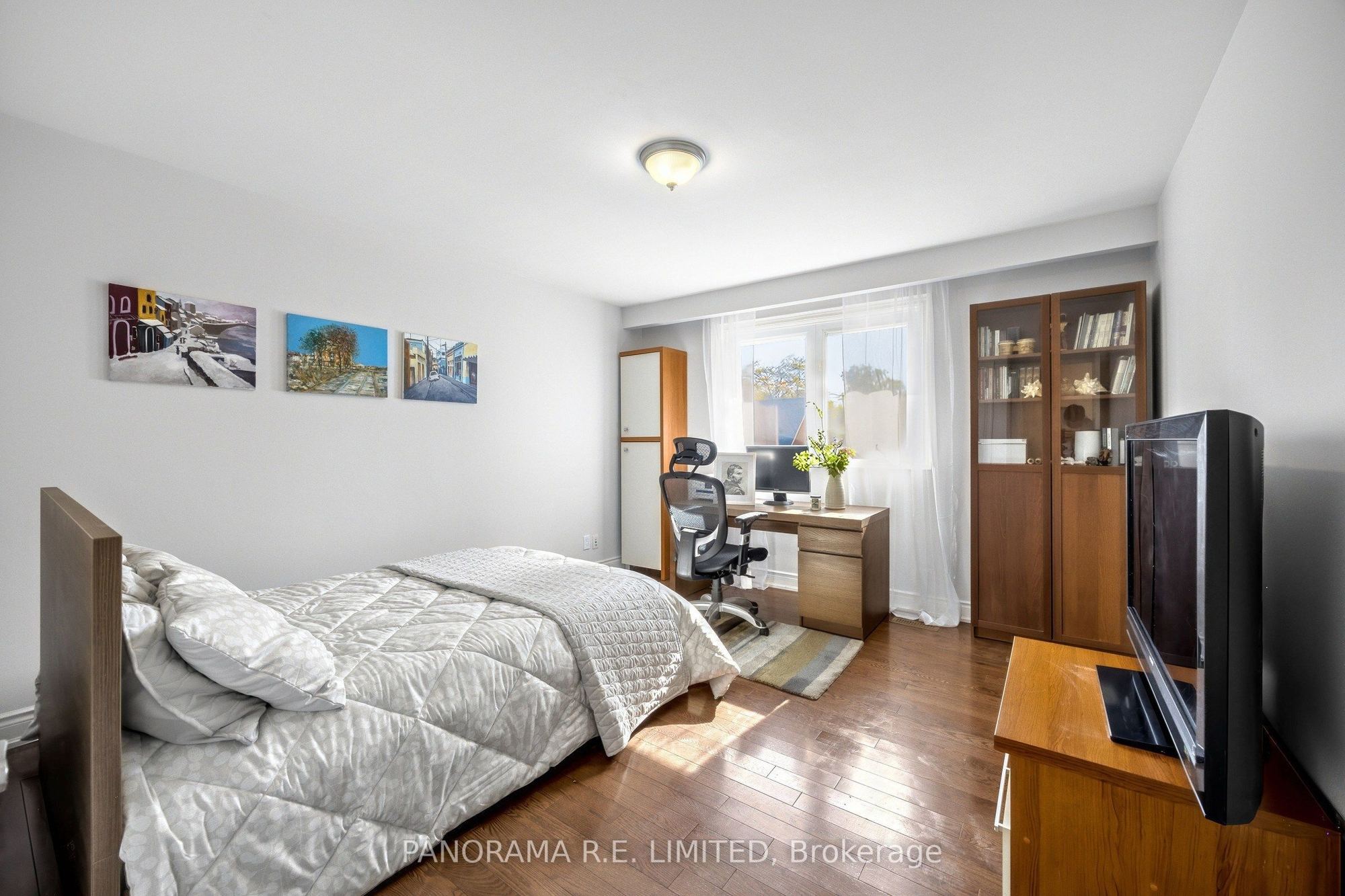 Listing photo