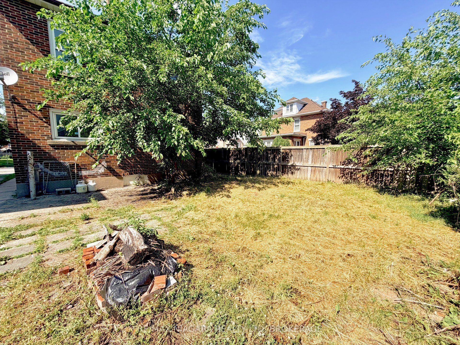 Listing photo