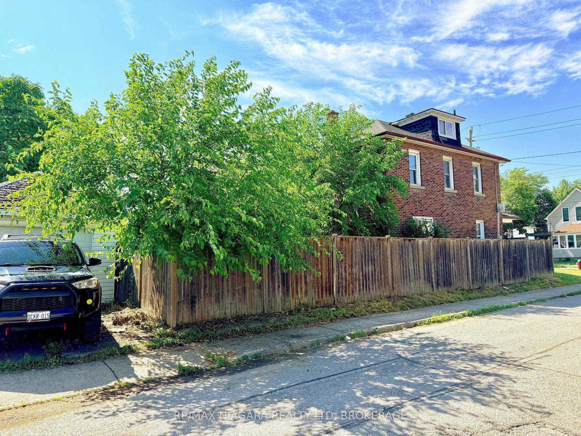 Listing photo